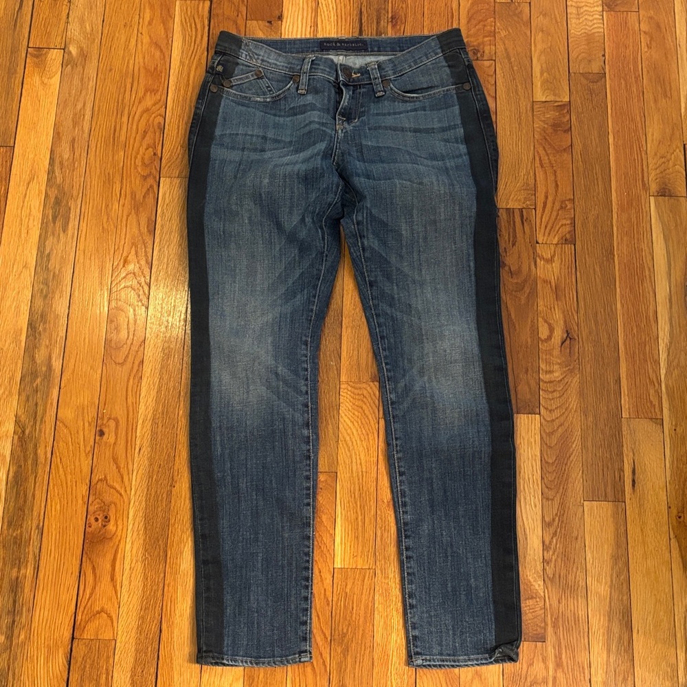 Rock & Republic Denim with Black Side Panels